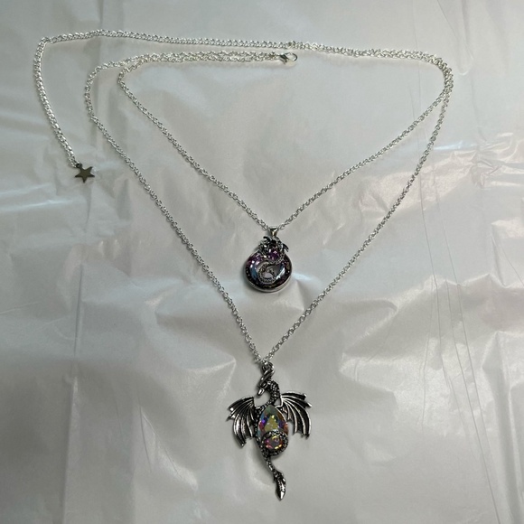 “Smaug in Flight" Dragon Handmade 2-Layer Necklace Tolkien, Empyrean Fourth Wing - Picture 12 of 16